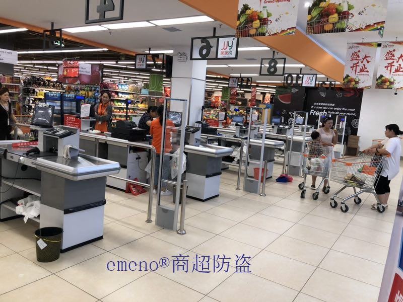 開了小超市，老是少東西，選擇什么方式防盜比較有效？